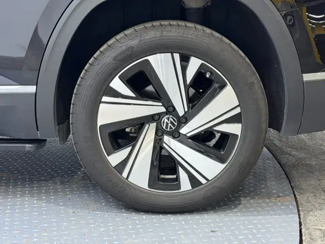Volkswagen Teramont — Фото автомобиля 9