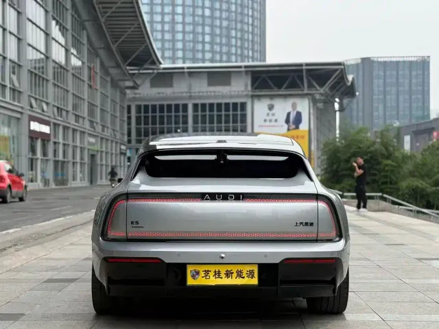 Audi E5 Sportback — Фото автомобиля 6