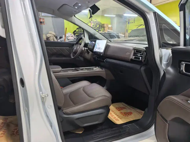 Wuling Starlight 730 — Фото автомобиля 3