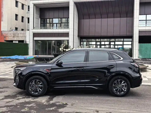 Hongqi HS5 — Фото автомобиля 17