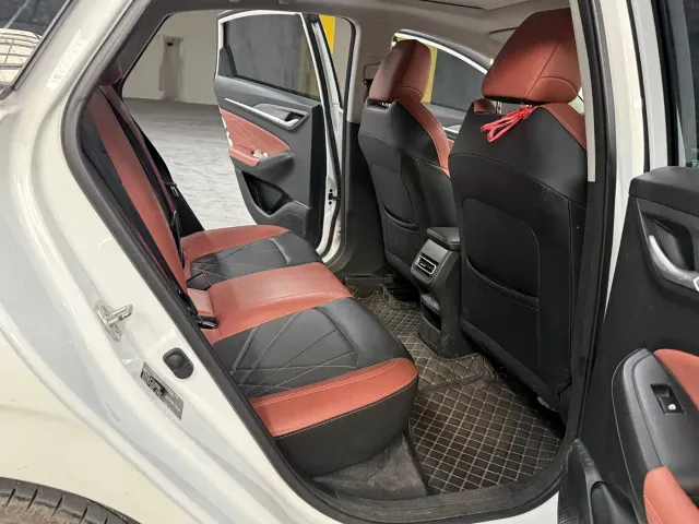 Changan Eado — Фото автомобиля 10