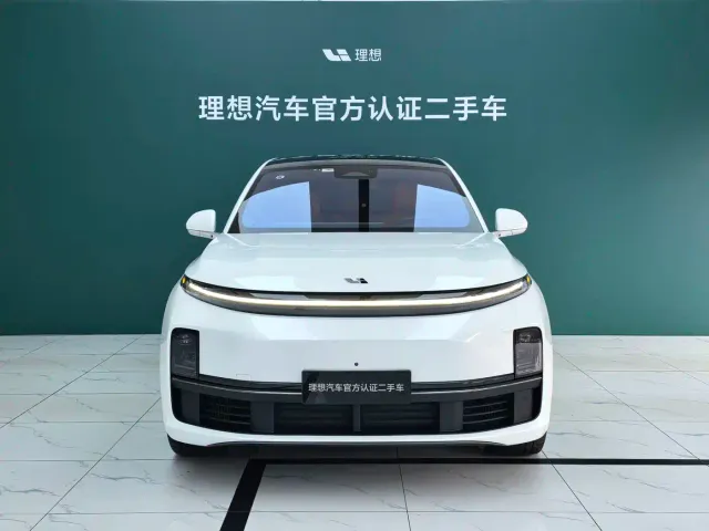 Li Auto L7 — Фото автомобиля 2