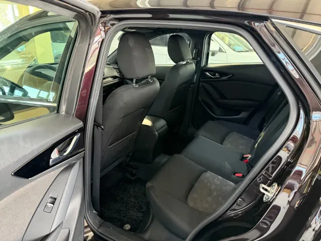 Mazda CX-4 — Фото автомобиля 10