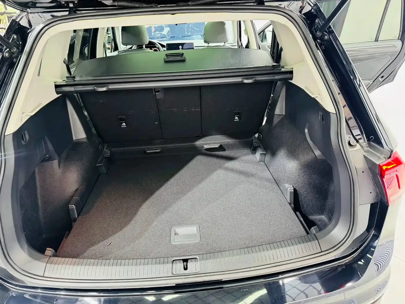 Volkswagen Tiguan L 2023 280TSI 2WD Trend Limited Edition — Фото автомобиля 15