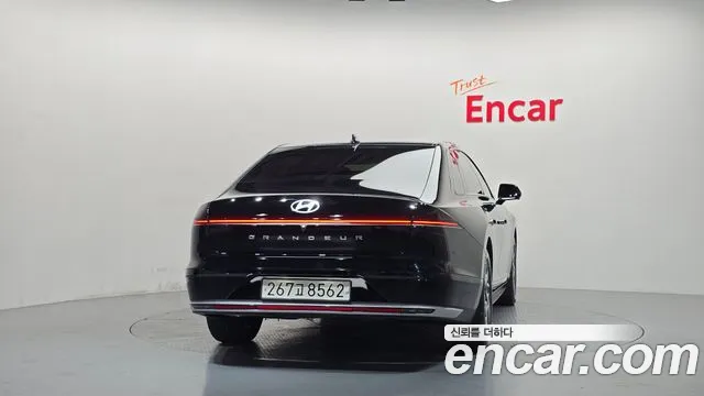 Hyundai Grandeur GN7 — Фото автомобиля 4