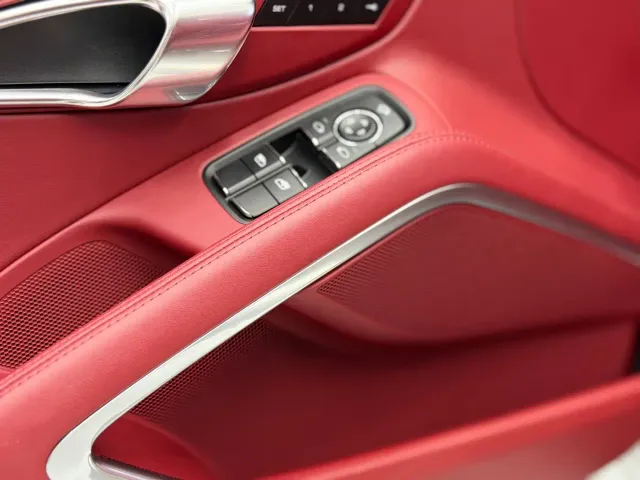Porsche 718 — Фото автомобиля 12