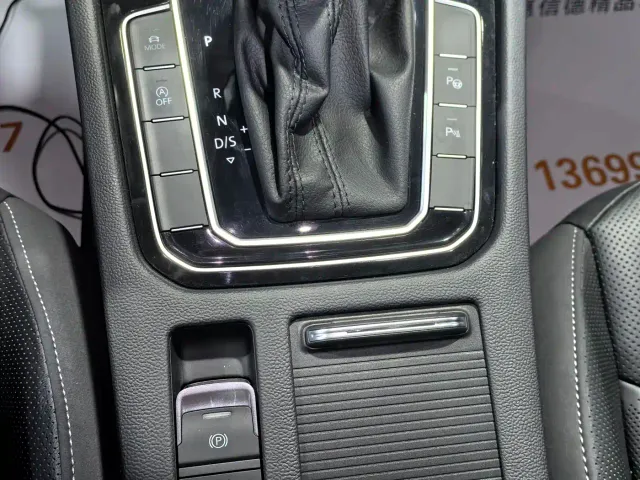 Volkswagen CC — Фото автомобиля 9