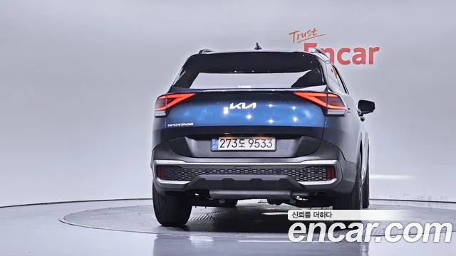 Kia Sportage Sportage 5-е поколение Бензин 1.6 турбо 2WD — Фото автомобиля 3