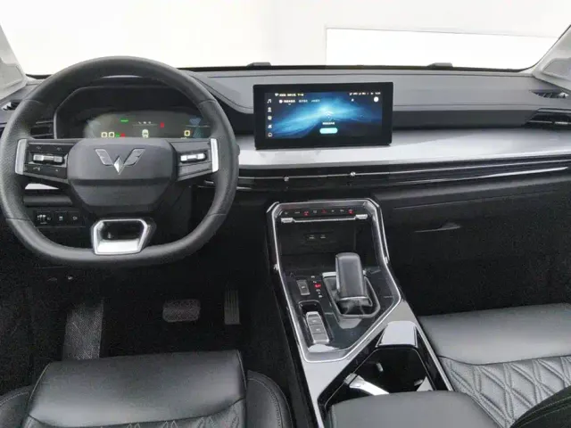 Wuling Asta — Фото автомобиля 12