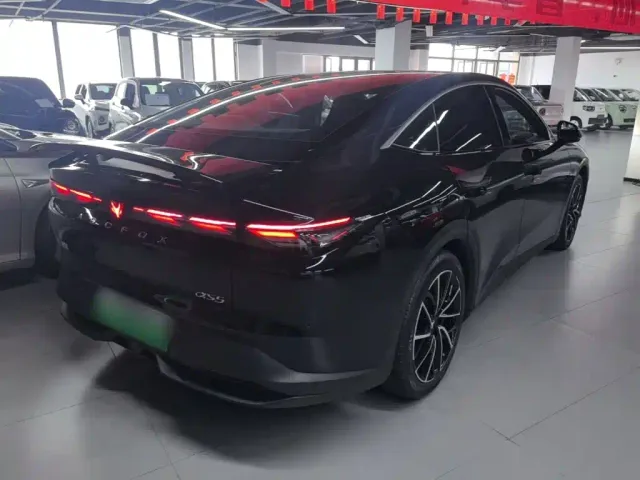 ARCFOX Arcfox Alpha S5 2024 560MAX 185kW — Фото автомобиля 6