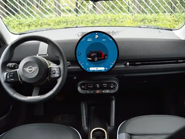 MINI Electric MINI ACEMAN — Фото автомобиля 14