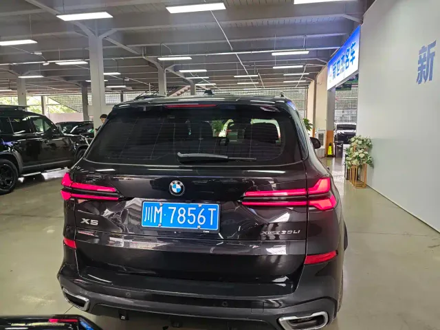 BMW X5 — Фото автомобиля 9