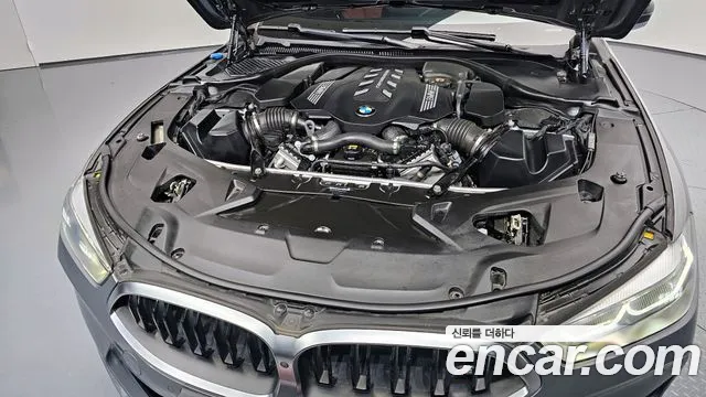 BMW 8-Series — Фото автомобиля 6
