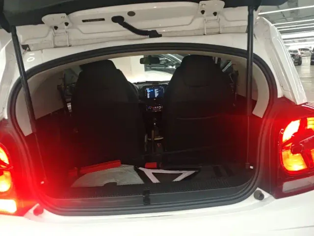 Roewe Clever — Фото автомобиля 18