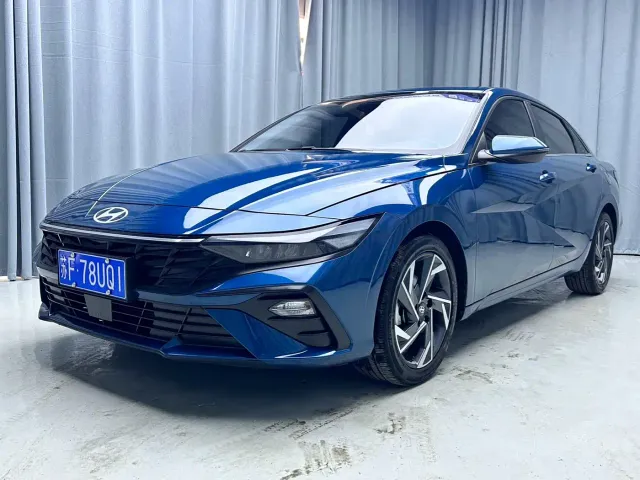 Фотография автомобиля — Hyundai Elantra
