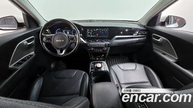 Kia Niro Niro Plus Light (Такси) — Фото автомобиля 7