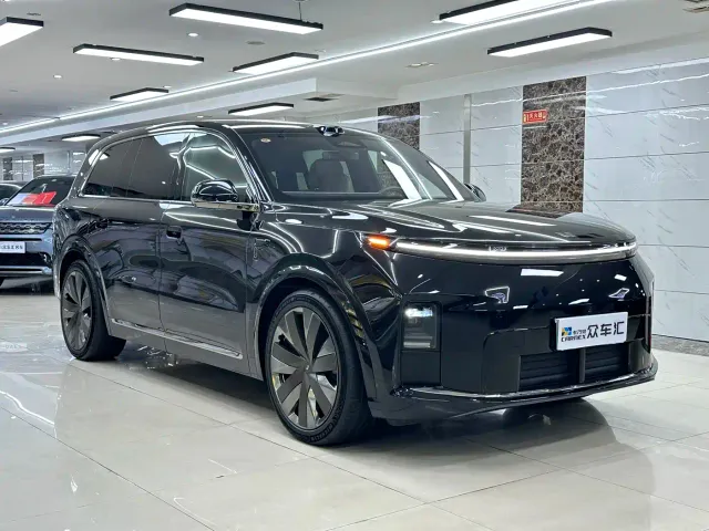 Li Auto L9 — Фото автомобиля 3