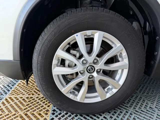 Nissan X-Trail — Фото автомобиля 8