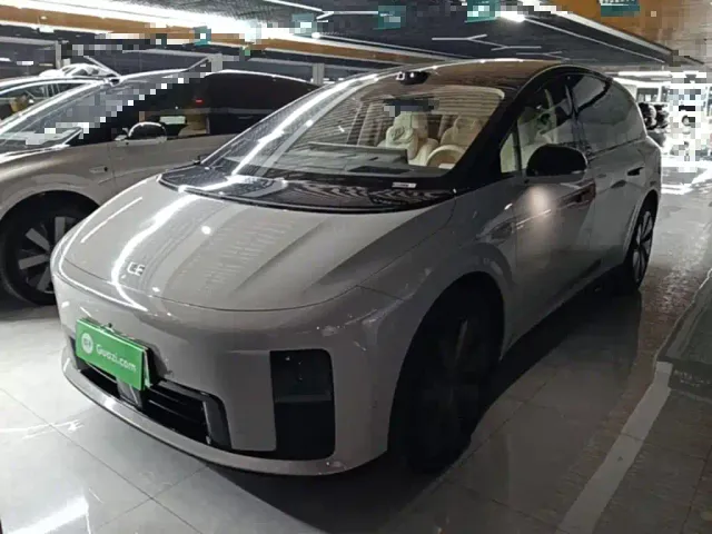 Фотография автомобиля — Li Auto i8