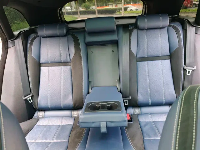 Land Rover Range Rover Velar — Фото автомобиля 28