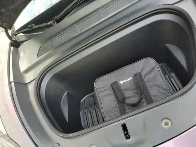 Tesla Model Y — Фото автомобиля 19