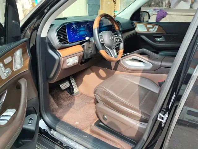 Mercedes-Benz GLS-Class — Фото автомобиля 9