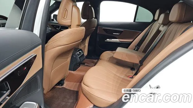 Mercedes-Benz E-Class W214 — Фото автомобиля 18