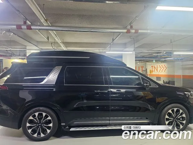 Kia Carnival Generation 4 — Фото автомобиля 3