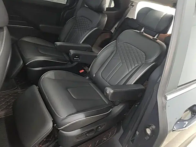 Hyundai Custo — Фото автомобиля 16