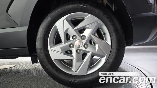 Hyundai Kona Kona (SX2) Бензин 2.0 2WD — Фото автомобиля 17