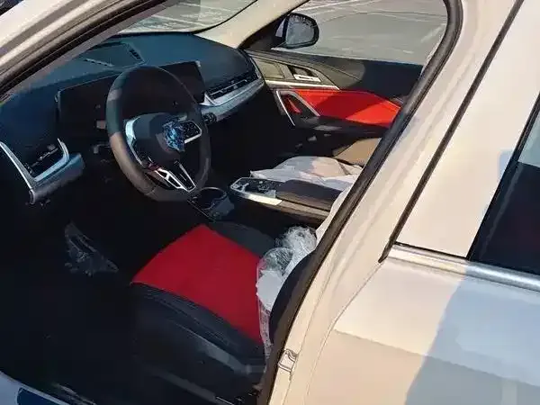 BMW X1 — Фото автомобиля 4