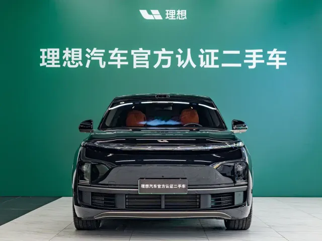 Li Auto L9 — Фото автомобиля 2