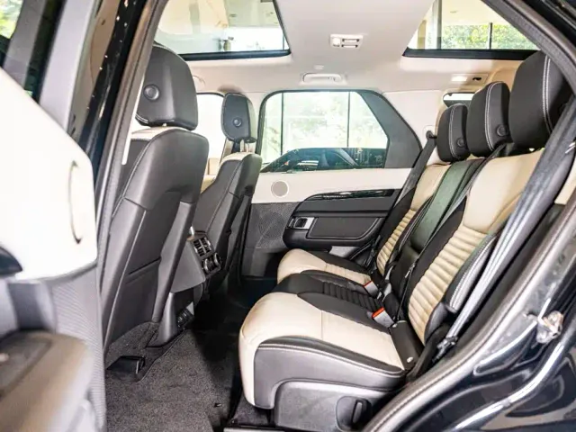 Land Rover Discovery — Фото автомобиля 12