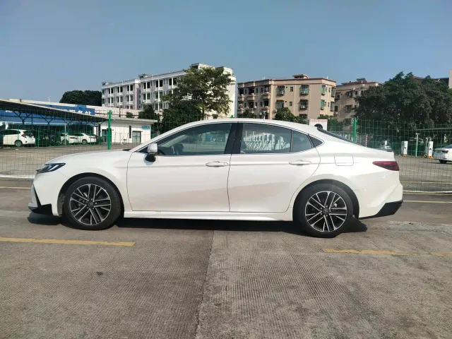 Toyota Camry — Фото автомобиля 5