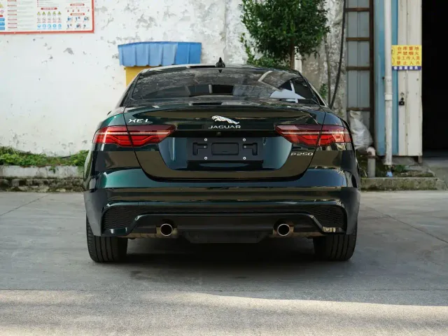 Jaguar XEL — Фото автомобиля 8
