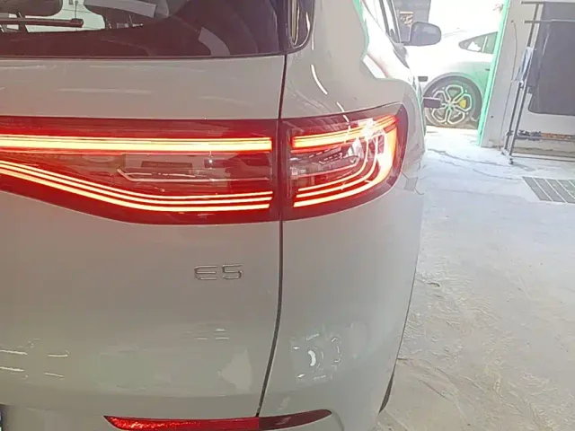Geely Galaxy E5 — Фото автомобиля 7