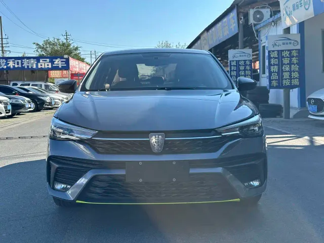 Roewe i5 — Фото автомобиля 2
