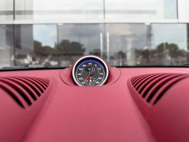 Porsche 718 — Фото автомобиля 13