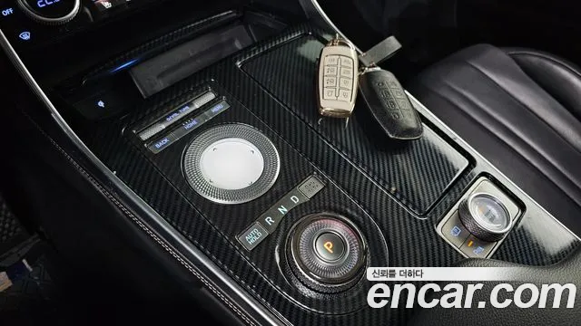 Genesis GV80 — Фото автомобиля 9