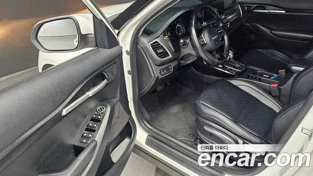 Kia Seltos Seltos Бензин 1.6 турбо 2WD — Фото автомобиля 10