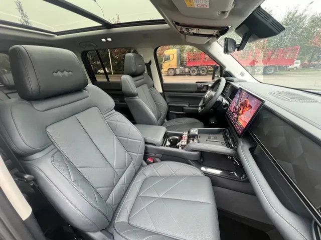 BYD FangChengBao Leopard 5 — Фото автомобиля 14