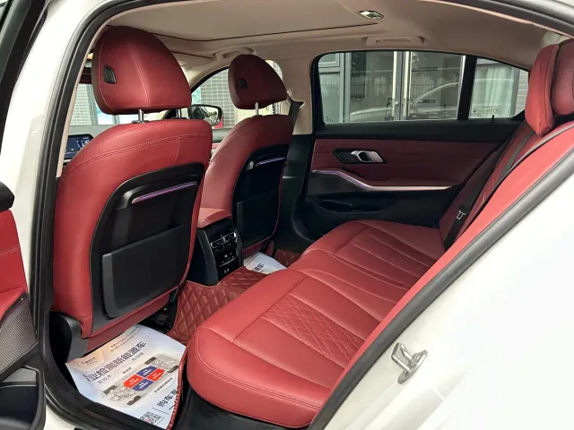 BMW 3 Series — Фото автомобиля 5