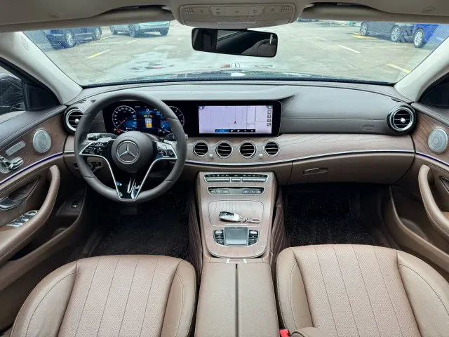 Mercedes-Benz E-Class — Фото автомобиля 9