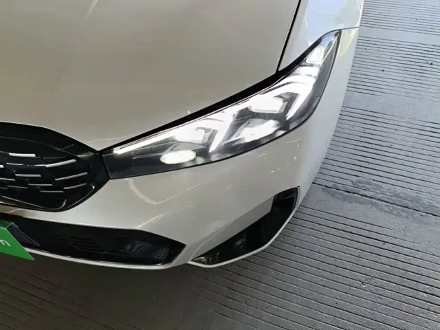 BMW 3 Series — Фото автомобиля 23