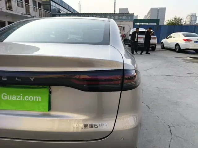 Geely Galaxy Stellar 6 — Фото автомобиля 7