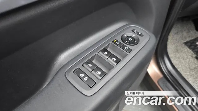 Hyundai Santafe Santa Fe (MX5) Бензин 2.5T 2WD — Фото автомобиля 27