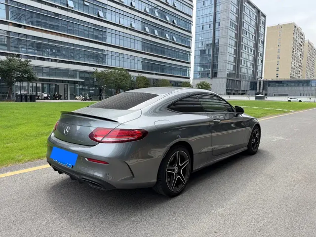 Mercedes-Benz C-Class — Фото автомобиля 4
