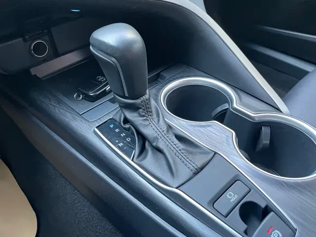 Toyota Camry — Фото автомобиля 19