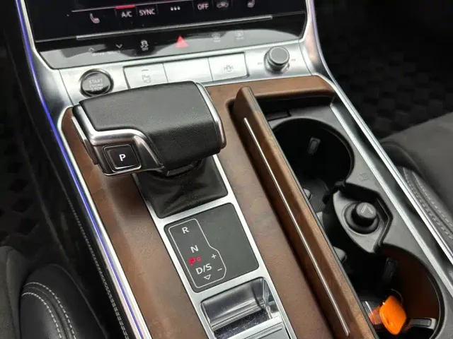 Audi A6L — Фото автомобиля 16