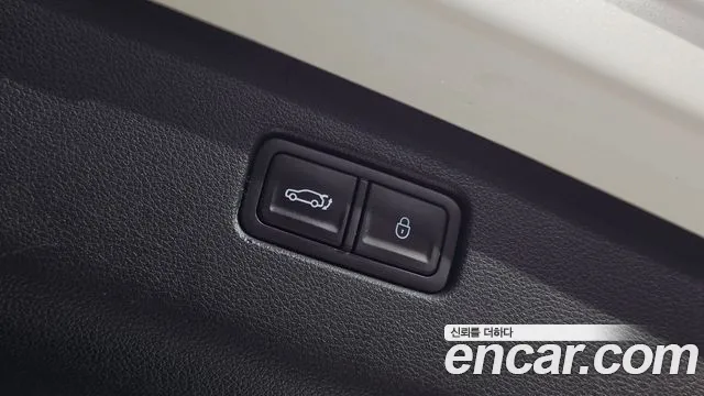 Genesis GV70 — Фото автомобиля 19